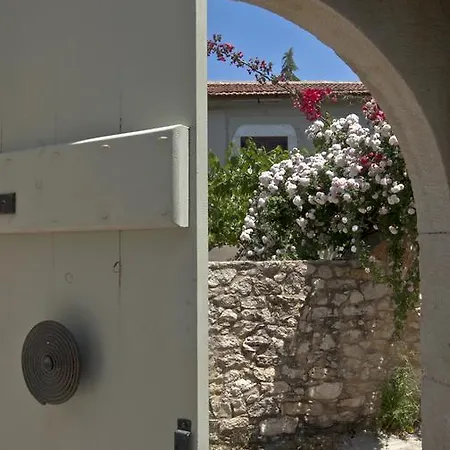 Villa Critamo *
